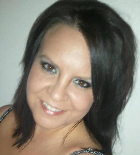 Stay at home mom of 2 boys and new twin girls.  I give my all in a relationship.  Oklahoma