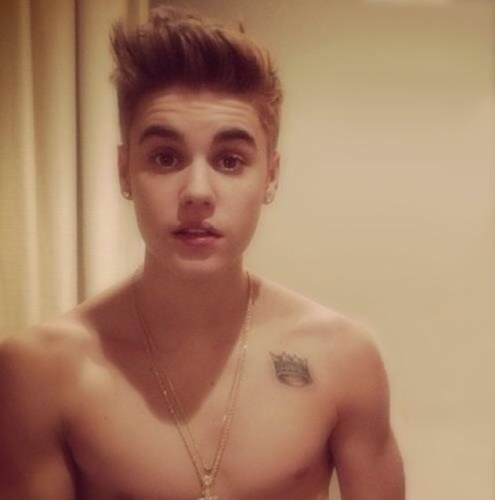 FOREVER BELIEBER ❤ @JustinBieber please follow back ❤ Follow me and I follow back :)