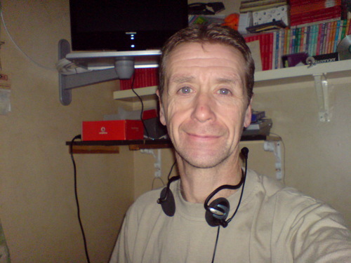 hi im kevin single enjoy life like all kinds of music a variaty of films and of course the net lol 5ft 10 slim most of all luv havin fun y be sad life 2 short
