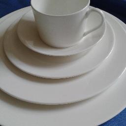 CrocksAway's profile picture. Crocks Away provides professional crockery and cutlery hire throughout Surrey and Sussex. Entertain in style without the washing-up.