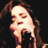 Demi ,ela simplesmente defini minha vida, eu estou e garanto que muitos estão fortes pq a gente sabe q ela nós ama♥