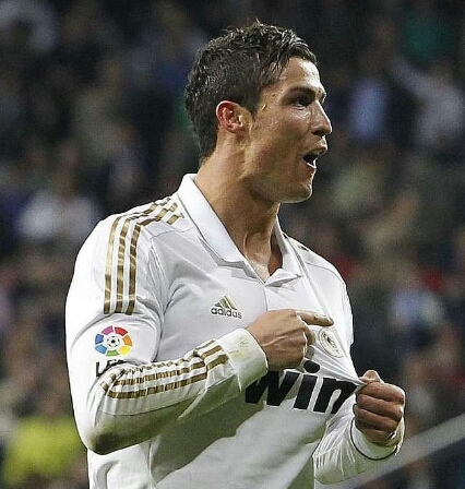 Mi alma pertenece al Real Madrid CF el mejor equipo del mundo y de la historia