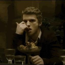 Soy un alumno más de mi querida casa Hufflepuff. Zacharias Smith es mi nombre. Adicto a la comida. CO-MI-DA omnomnomnomnomn.
Pottermore: CenizaCentaúro14982