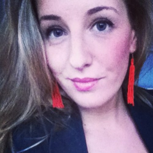 mélophile. 25 ans. les amis. les amours. les emmerdes. la vie. #communication #marketing #art #network