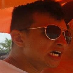 Tente me ensinar das suas coisas, que a vida é séria e a guerra é dura. Mas se não puder cale essa boca, e deixa eu viver minha loucura.