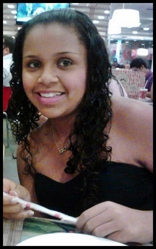 Vaamooo Fazeeer A Feliiciidade Viirar Rotiina?
Meniina Quee Amaa Roosa , E Quer Seempree Maiis Dee Deeus Para Suua Viidaa , Chata & Liinda :)