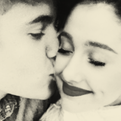 osnapitzaritho's profile picture. i love ariana grande ¯\(ツ)/¯ and i ♥ Doritos.