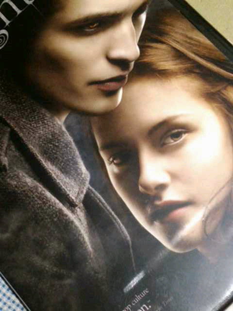 TwilightFollow's profile picture. The ULTIMATE Twilight fan!