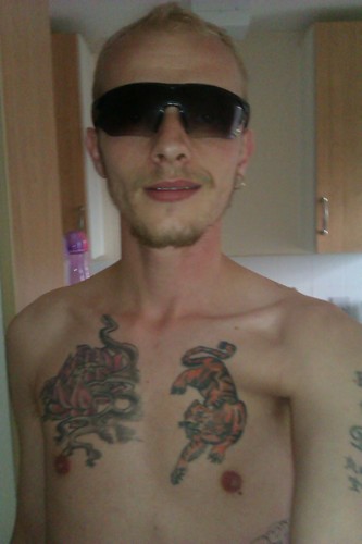 31 good looking guy loves tattoos and my babys