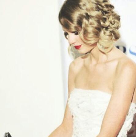 What's the definition of flawless?                         •Taylor Swift•