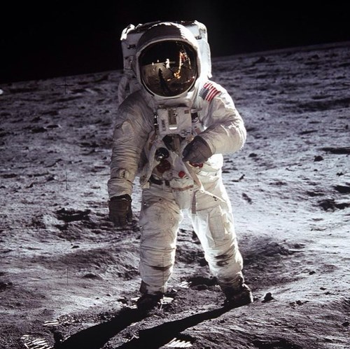 PlanetJonn's profile picture. i liKe stUFf 👍🏻