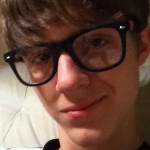 LIKEATYLER's profile picture. Im being freaking awesome :3