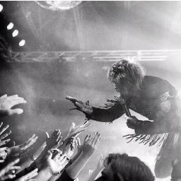 Eccentric and possibly insane singer of rock n rolla's 'Harlot' and heavy metal act 'Asking Alexandria', songwriter, photographer, and all round badass.