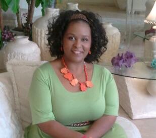 AngelMyersDsign's profile picture. Fashion Designer