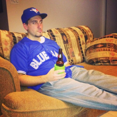 Miketonz's profile picture. Business Graduate, Sports Enthusiast