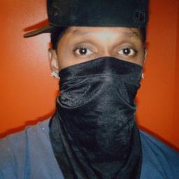Producer/Rapper and Ghostwriter.  #DBG  HOLLA at ME, ReggieDaBadGuy@gmail.com   #ChicagoMusic 
https://t.co/XxBfmDUW