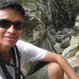 F1NVARA's profile picture. Volando entre sueños