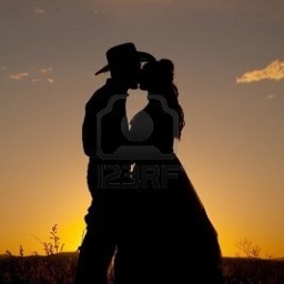 Proud Girlfriend to a diesel mechanic, occasional hockey player and general sweetheart. Tweets about long-distance love, country music and black smoke. #diesel