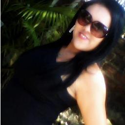 Libriana ~  33 Anos , Extrovertida#Alegre#Mimada#Corajosa#Delicada . Um pouco tudo de Mulher .  Feliz com meu amor / vida ! Você me faz cada dia mais feliz .