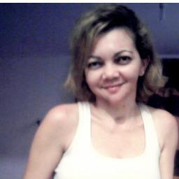 Enquanto Deus for o meu chão, não há quem mim derrube!!  Mãe de @daramorais (: