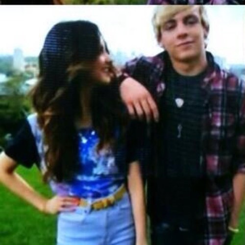 AustinSexMoon's profile picture. #Sex #Horny ;) Im Austin Moon Overnight internet Sensation! I Love PANCAKES! :) #TakenBy @_AllySex c; i love her so much!