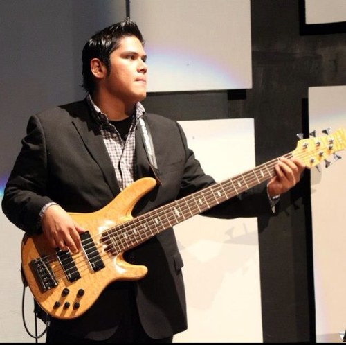 Seguidor de Jesus, Lic. en Relaciones Publicas, Musico, Lider Red Prej CA, Buen Amigo.