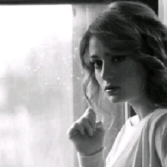 -_-'.. القناعه سر سعادتي D: .. عائلتي كل حياتي ♡♡ تعلمت من أبي أن أكون حره في حدود اﻷدب ★ ..وتعلمت من أمي أن الله ناظري و رسولي هو قدوتي ♥♥