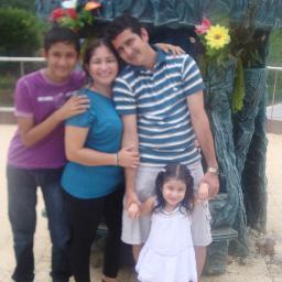 Ingeniero Comercial - Fusioncompany S.A. / Casado y tengo 2 bellos hijos.