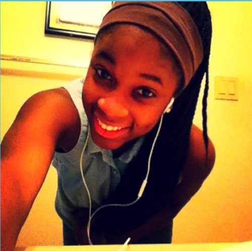 SHARIAH_WORLD's profile picture. Ok so like follow me ya no.. . Iont really no wht else to put in my bio so FOLLOW me.. #rachetasphuck