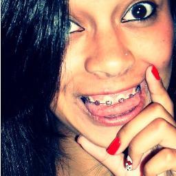 ♪ Quem me vê me vê sorrindo e vai ser sempre assim ♪  :D