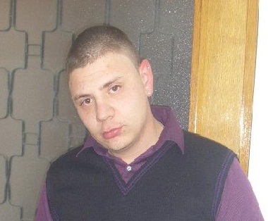 Grivej89's profile picture. “Klonim se ljudi koji misle da je drskost hrabrost, a neznost kukavnost. A klonim se i onih koji misle da je brbljanje mudrost, a cutanje neznanje.