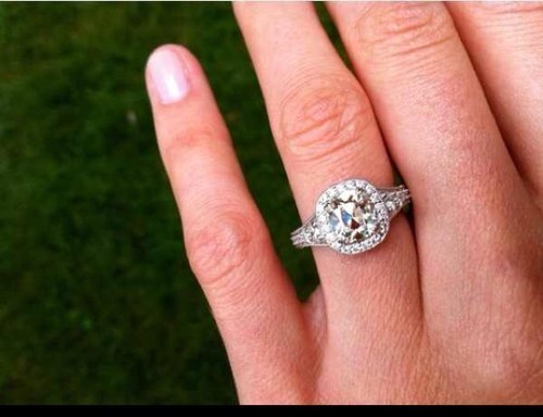 Bride, trying to gain inspiration for my wedding. February 15, 2014 is the big day!!