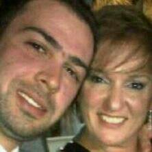 myrnati's profile picture. 