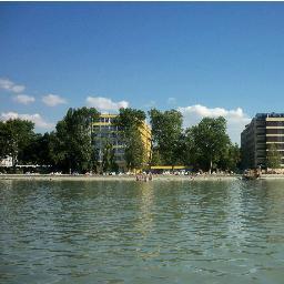 Family hotel in Siofok at Lake Balaton rents 132 double rooms with lakeview and own beach