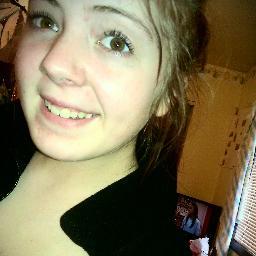 Im Hannah. Im obsessed with the U.S Airforce. There's only one guy I know worth waiting for. thatisall