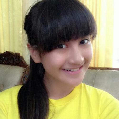 fans ya? pake ngstalk segala!:o