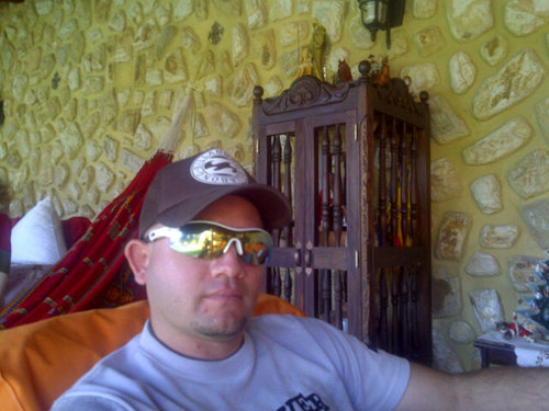 alfredocharte's profile picture. Comerciante,T.S.U en seguridad, comerciante100% vinotinto y barcelonista, me encanta el reggae y la música venezolana