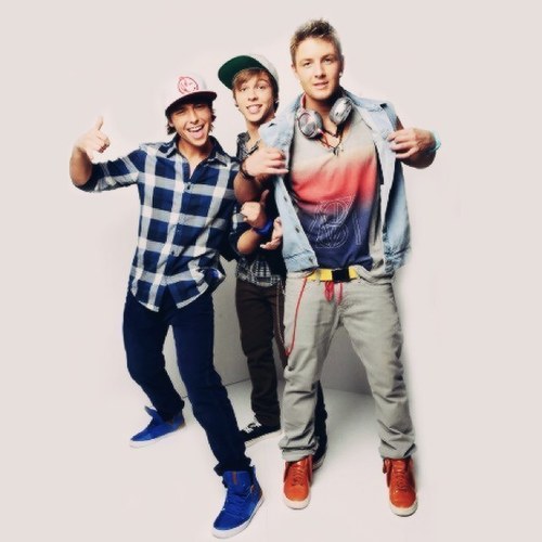 ItalysEmblemers's profile picture. Se siete qui nn c'è nemmeno bisogno d spiegarvi chi sono..STILE UNICO!Spero d poter utilizzare questo profilo x diffondere #E3inItaly e farli venire in Italia:)