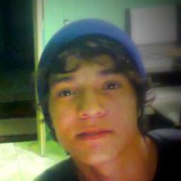 Tenho sorte de respirar, tenho sorte de sentir, sou feliz por acordar, sou feliz por estar aqui. (S.O.J.A)