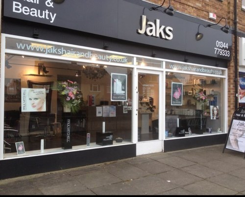 Jaks_HairBeauty's profile picture. Hair and Beauty Salon in Crowthorne, Berks.
We stock Paul Mitchell, Dermalogica, St Tropez, Jessica and Mii cosmetics.
01344779333