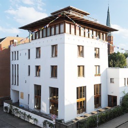 BuddhismusHH's profile picture. Diamantweg-Buddhismus in Hamburg: Zentrum für Buddhismus und Meditation in der Tradition der tibetischen Karma Kagyü Linie. Thadenstraße 79, 27767 Hamburg