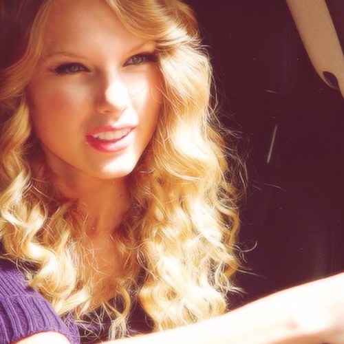 Taylor Swift ; I'm burning red 'cause her.