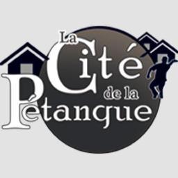 Le bon compromis pour des vacances ensoleillées réunissant les plaisirs de la pétanque et les loisirs en famille ou entre ami !