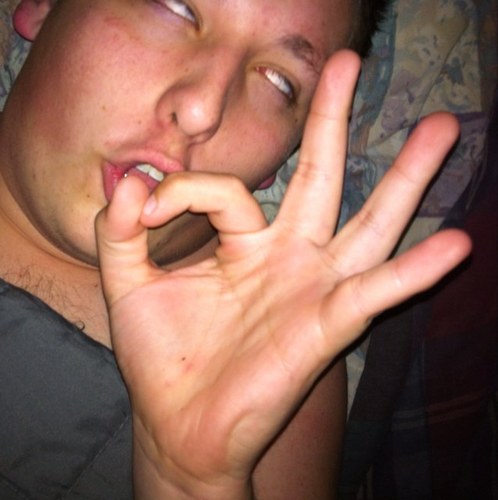 YA YARLES IN DA BUILDING BITCH YA CHARLES IS A FUCKING BITCH GET @ ME FUCK YA MOM