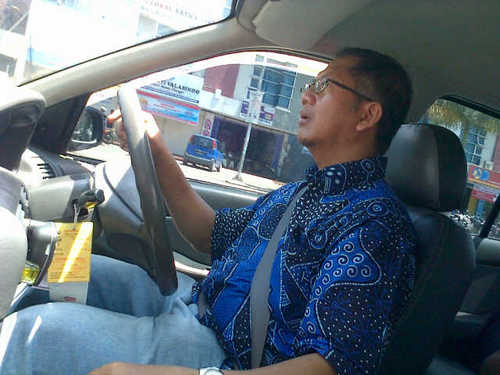 Guru Fis, Astronomi SMAN 1 Cirebon. Minat jd Pengusaha. Leader MPMCirebon.    HP:085864308329 ; 081909816329 ; Pin BB 29788AC6.