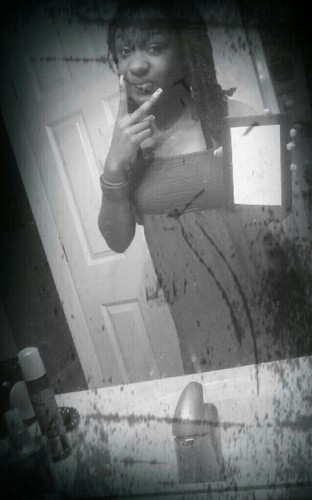 my name be aero...i liv  life tothe fullest..dont let messy ppl bring yhu down #single #smyrnadho #comeonnow