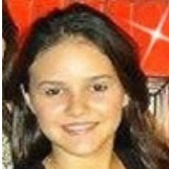 Estudante, apaxonada pela vida , e Sãopaulina de coração.