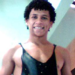 Quem quiser é só me seguir  @moises383  #sigo de volta e #indico ... #Beyoncé 4  ...afim de fazer novas amizades e conversar bastante !