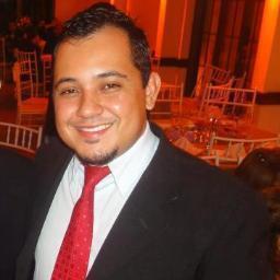 Gerente de Marketing e Web Designer, 14 anos de profissão. Web Designer desde fevereiro de 2010. Web Marketing desde junho de 2006.
