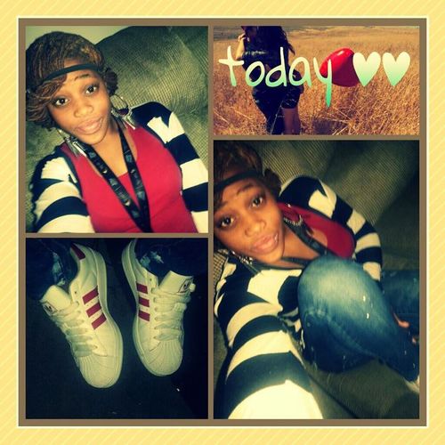 @Life_AintEasy is Le Twife ♥ follow us . . .